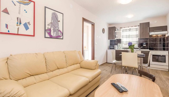 2 bedroom amazing apartment in Icici
