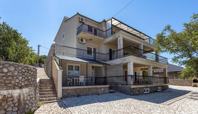 2 bedroom amazing apartment in Senj