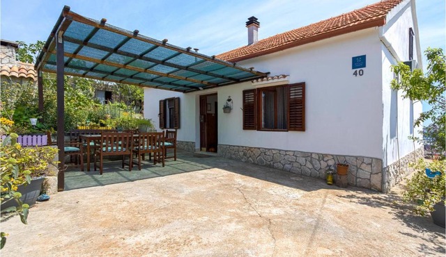 2 Bedroom Beach Front Home In Zaglav in Zaglav