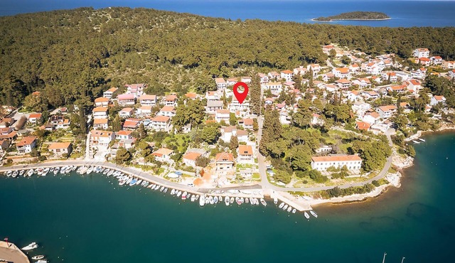 2 bedroom beautiful apartment in Vrboska