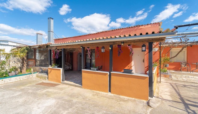 2 bedroom cozy apartment in Benkovac in Benkovac