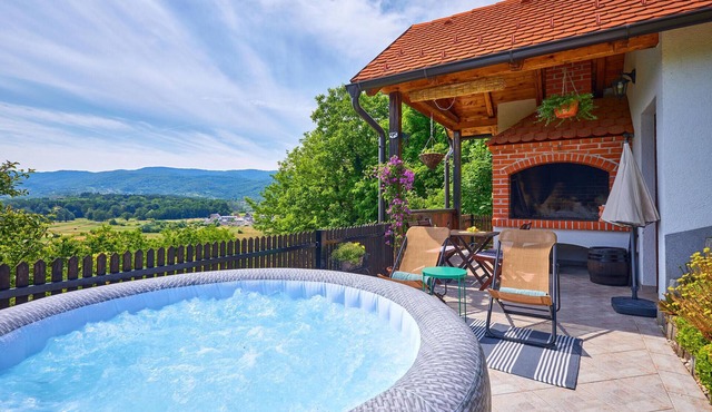 2 bedroom cozy home in Donja Stubica