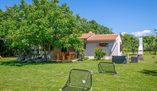 2 bedroom gorgeous home in Krnica