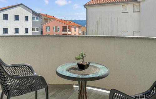 2 Bedroom Nice Apartment In Cizici in Čižići
