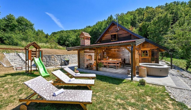 2 bedroom pet friendly home in Varazdin Breg in Varazdin Breg