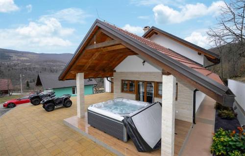 2 Bedroom Stunning Home In Krasno