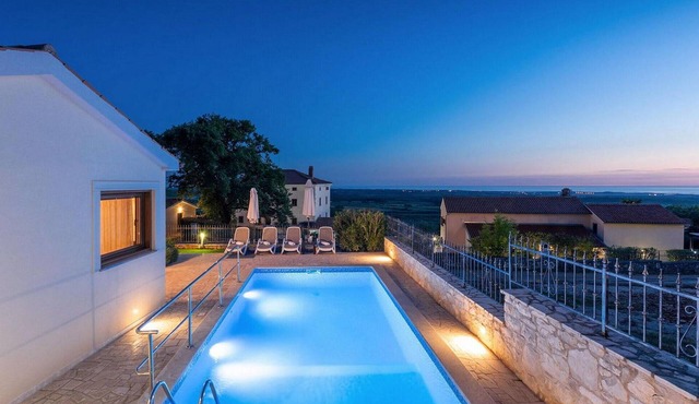 3 bedroom accommodation in Visnjan