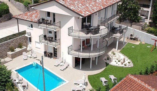 3 bedroom awesome apartment in Ika in Ika