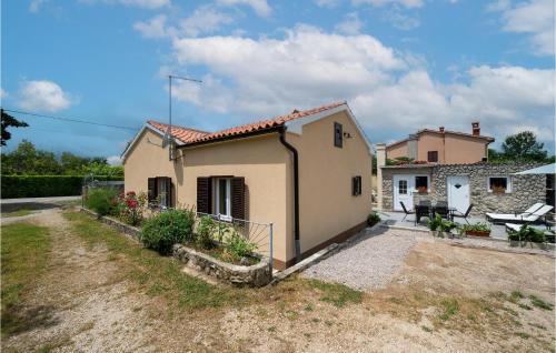 3 Bedroom Cozy Home In Labin in Labin