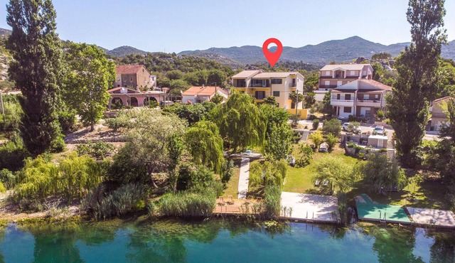 3 bedroom pet friendly apartment in Bacina in Bacina