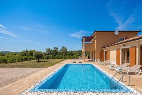 3BR Istrian Villa Erla w/Private Pool - Happy Rentals