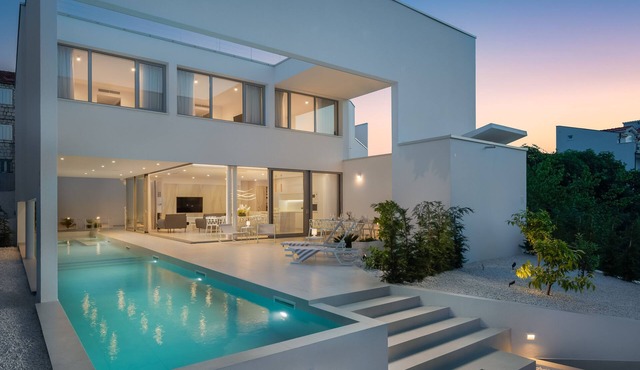 5 star villa with heated pool and whirpool at rooftop. in Trogir