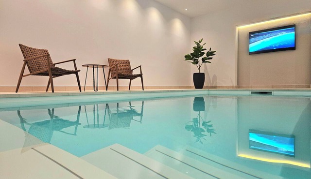 Active relaxation and total peace with an indoor pool, sauna, two hot tubs, and Bilogora landscapes. in Maglenča