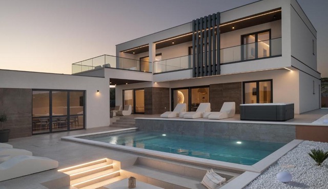 Adiloté Luxury Villa