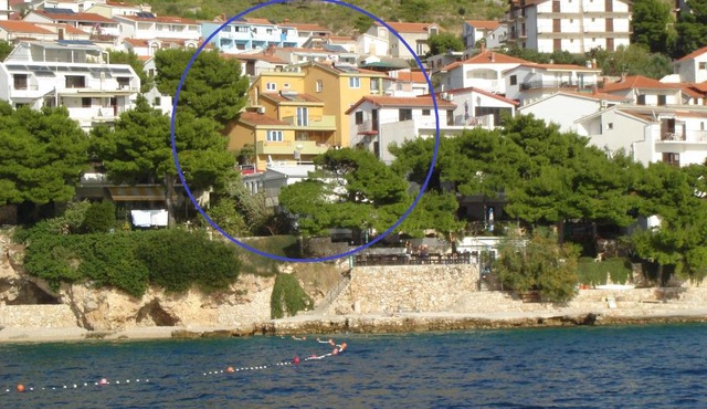 AGA beach suites in Omiš
