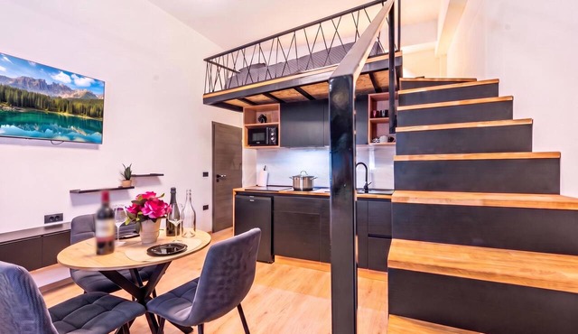 Alter 26 Urban Apartment with free parking, Koper, Slovenia in Koper