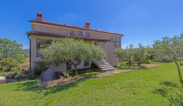 Amazing apartment in Secovlje with house sea view
