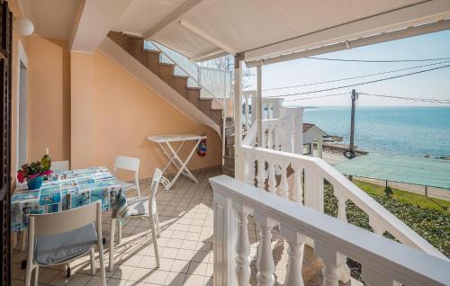 Amazing Apartment In Zambratija With Wifi in Zambratija