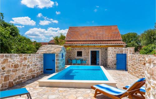 Amazing Home In Drnis in Drniš