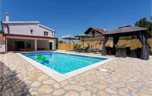 Amazing Home In Lovrec in Lovreć