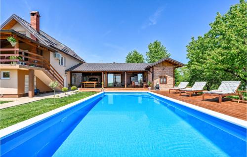 Amazing Home In Nova Diklenica With Sauna in Nova Diklenica