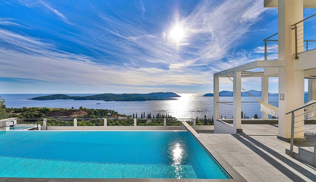 Amazing home in Orasac in Orasac