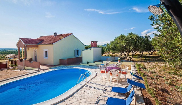 Amazing home in Vrana in Vrana