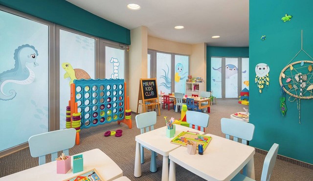 Aminess Vival Grand Azur Hotel in Orebic