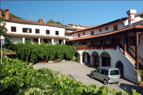 Apartma Arkade in Crnice