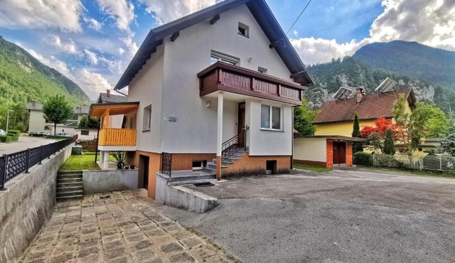 Apartmaji Tomšič in Mojstrana