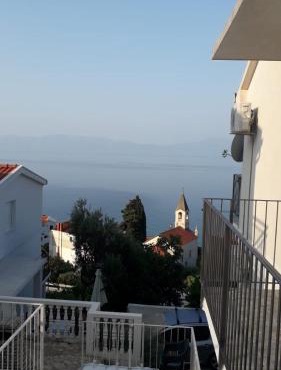 Apartman Sea view in Brist