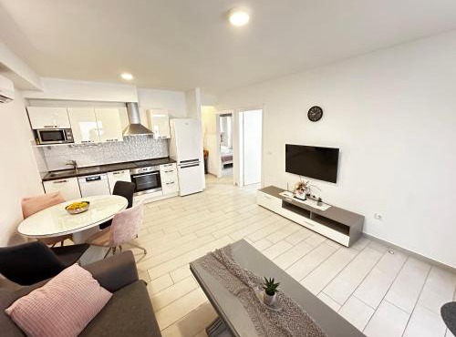 Apartmani Danica - Sara in Promajna