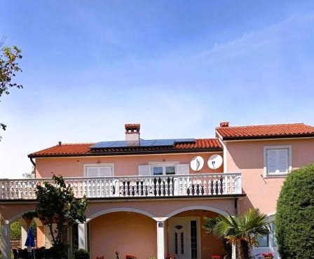 Apartment Antonio in Santalezi