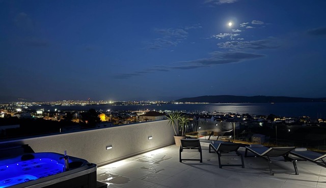 Apartment by Interhome in Kaštel Gomilica