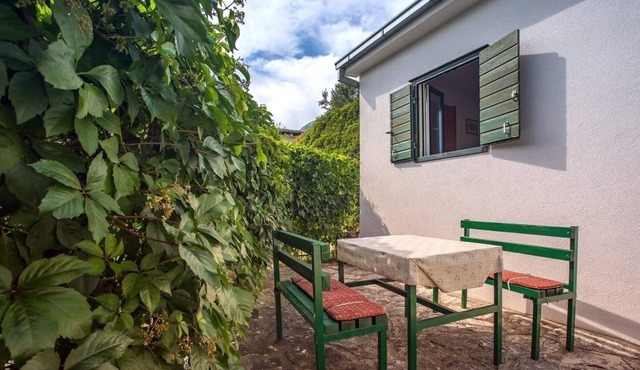 Apartment Country - nature & serenity: SA3(2) - Gata, Riviera Omis, Croatia in Riviera Omis