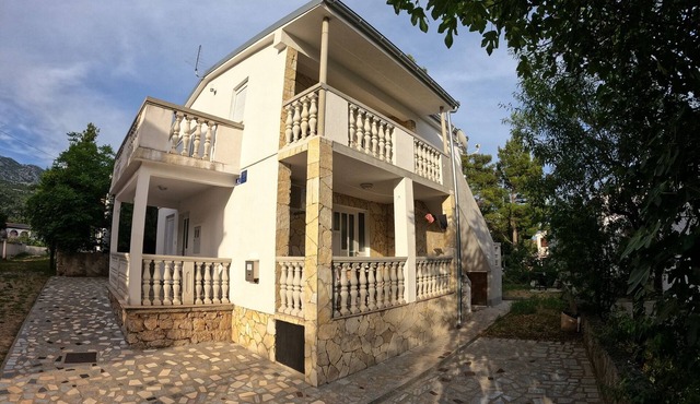 Apartment for 2-3 persons 80 m from the beach in Seline