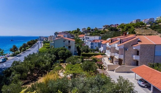 Apartment in Dugi Rat with Seaview, Balcony, Air condition, WIFI (5132-4) in Dugi Rat