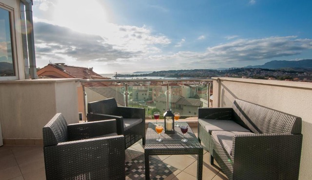 Apartment In in Podstrana