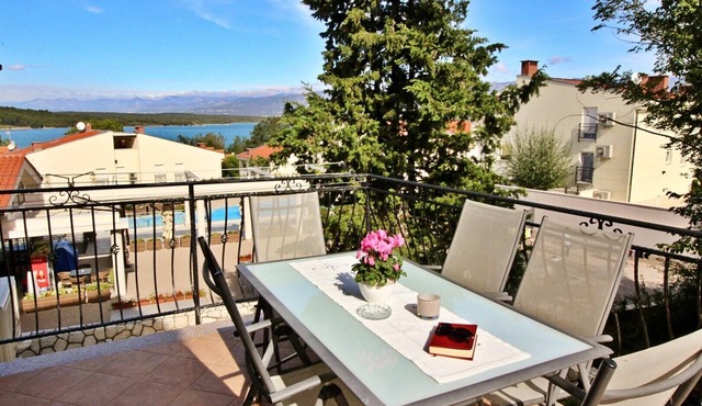 Apartment Ivanka - 180 m from sea, balcony, sea view, BBQ, private parking
