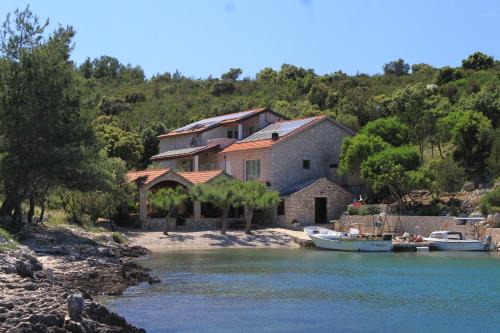 Apartment Karkavac - Scedro 8801d in Jelsa