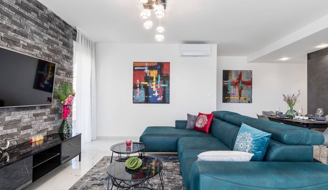 Apartment Karla (90671-A1) - Split