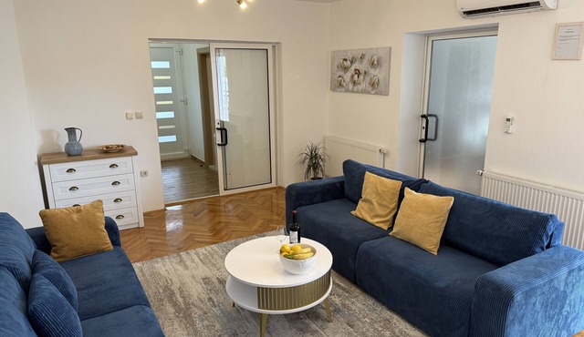 Apartment Lena 2 Makarska in Makarska
