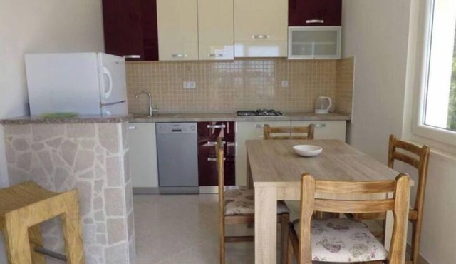 Apartment Lile in Osibova uvala in Milna