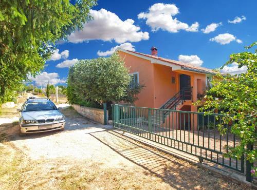 Apartment Luisa 1437 in Peruški