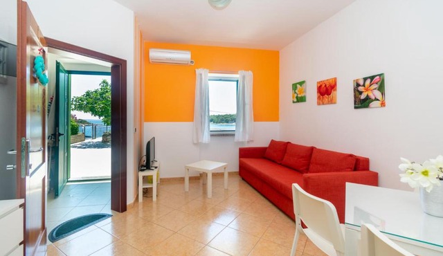Apartment Marina, the place with beautiful sunset in Pag