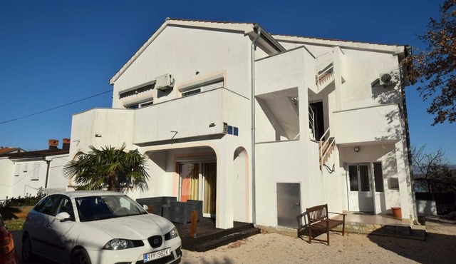 Apartment Mikec 3 with one bedroom in Vantačići