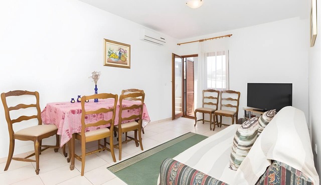 Apartment 'One-Bedroom with Sea View' with Sea View, Wi-Fi and Air Conditioning
