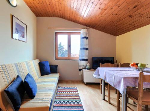 Apartment Ruža 2 by Interhome in Pula