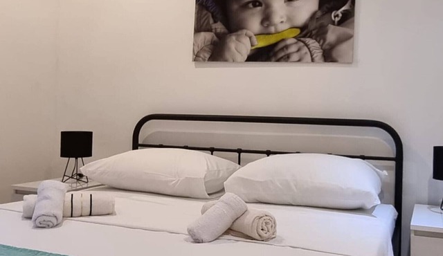 Apartment Viva - private swimming pool and jacuzzi in Kaštel Novi