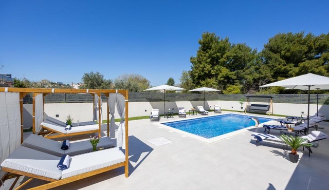 Apartment with pool Ivano by Villas Guide in Split
